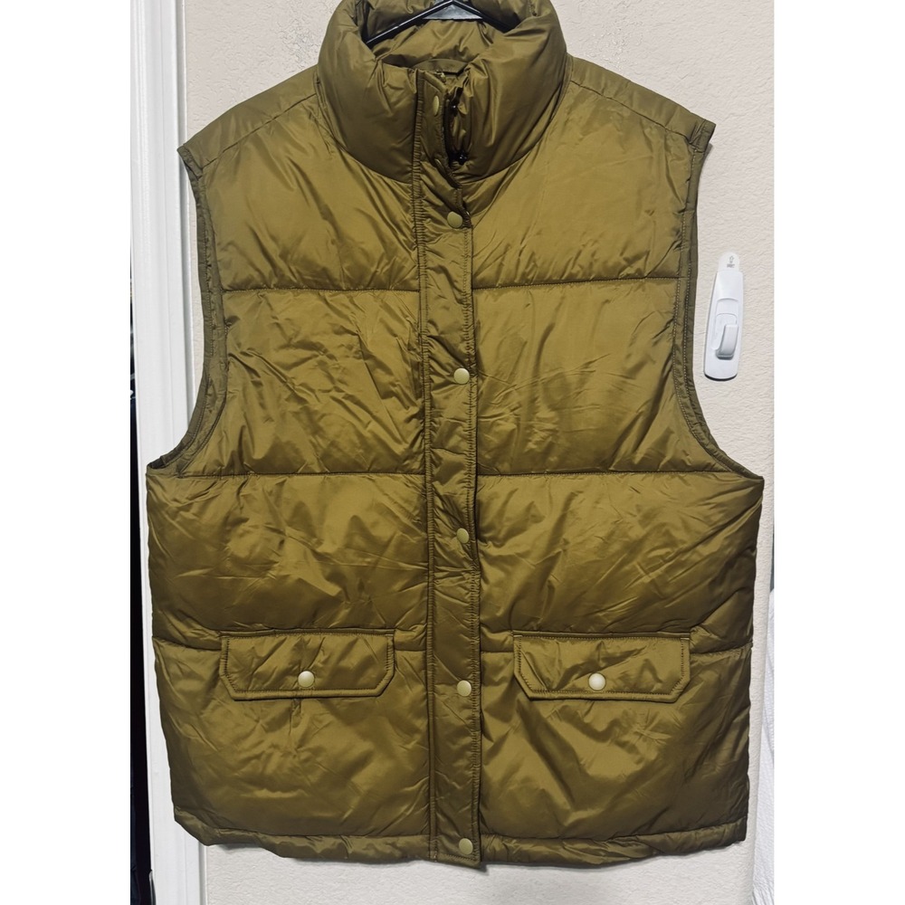 Aerie OFFLINE Puffer Vest Olive Green Bronze Quilted Zip Snap Women Medium NWT
